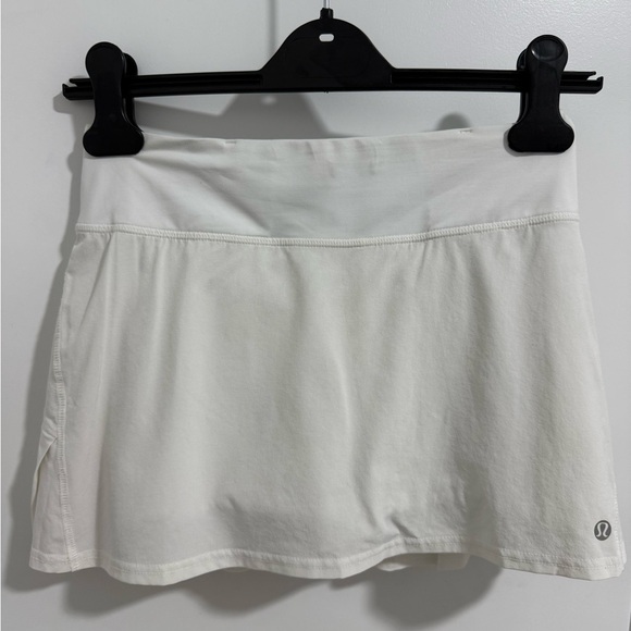 Lululemon Pace Rival Pleated Skirt White Size 2 Regular Tennis Running - Picture 1 of 6